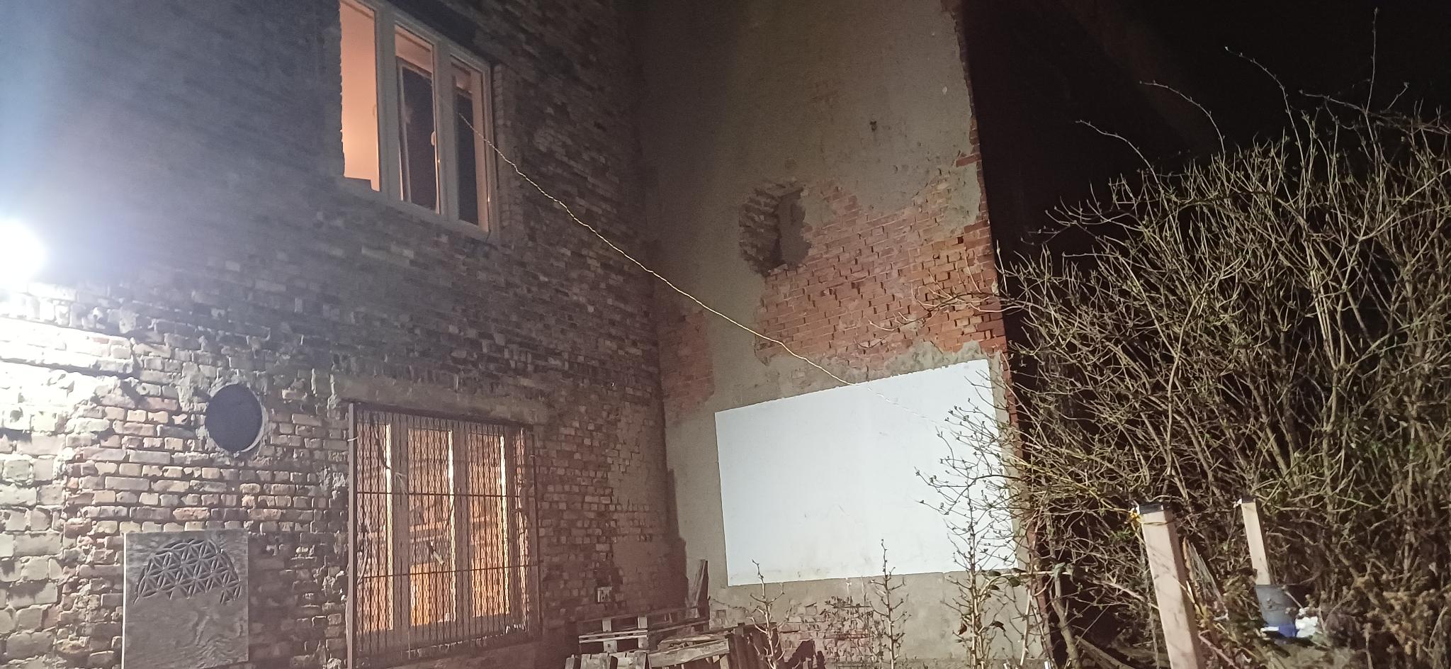 ab wire in the backyard